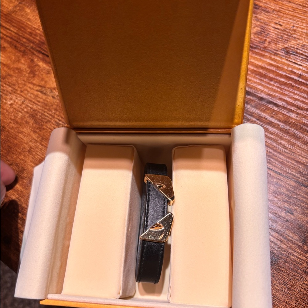 Fendi Black and Gold Monster Eye's Bracelet - Picture 5 of 7
